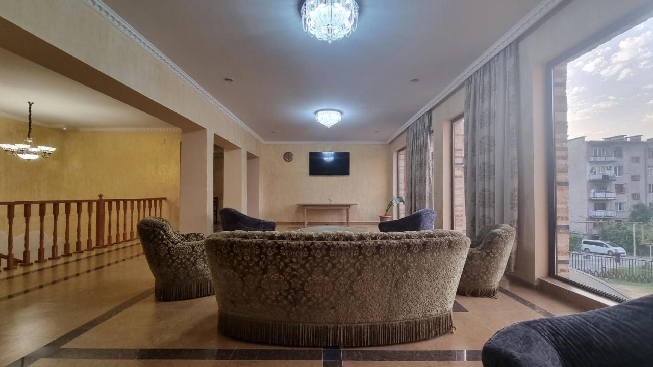 צקאלטובו Hotel Giorgi מראה חיצוני תמונה